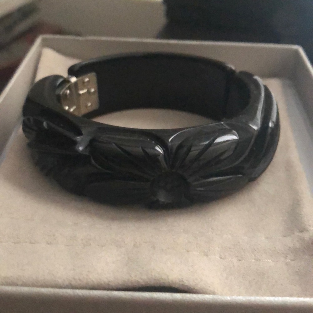 Black Onyx carved bracelet